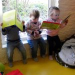 Samen lezen - Hamertje-Tik Kinderdagverblijf, Kinderopvang en buitenschoolse opvang in Beijum, Groningen.