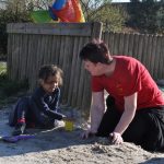 Spelen in de zandbak - Hamertje-Tik Kinderdagverblijf, Kinderopvang en buitenschoolse opvang in Beijum, Groningen.